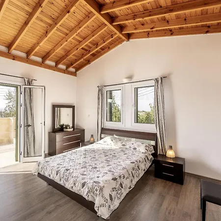 Villa Rhodia Steni